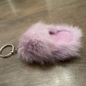 Old Navy slipper keychain